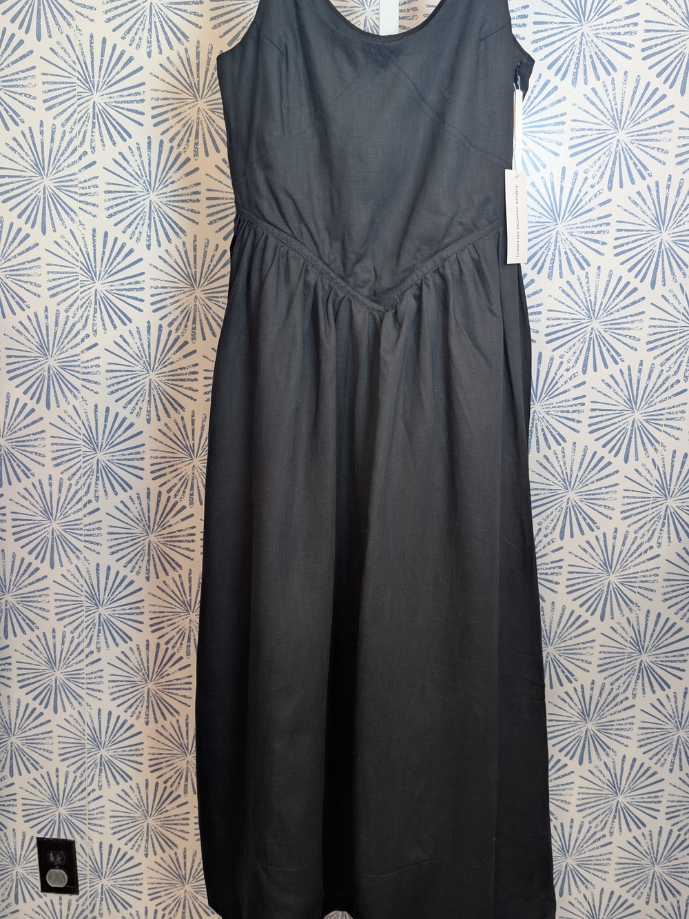Torn By Ronny Kobo Melinda Dress Black Figure Flattering - Picture 2 of 6